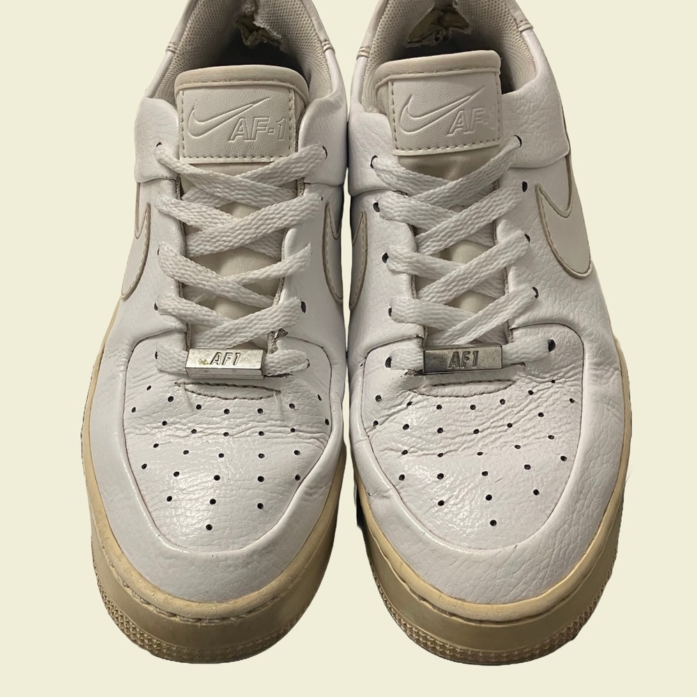 Nike Women's Air Force 1 Sage Low Triple White, 7.5